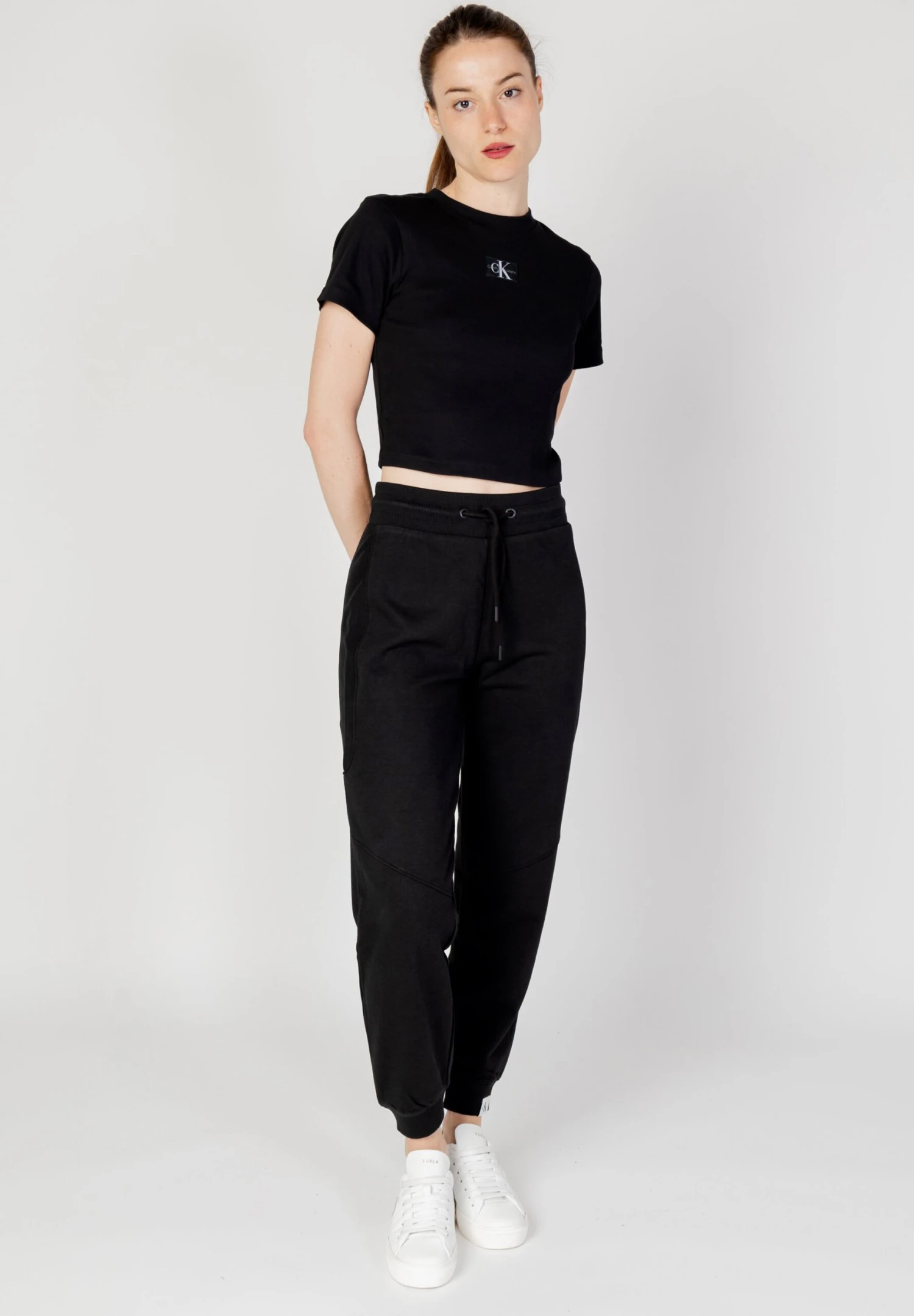 Calvin Klein Jeans Tab Jog- Pantalones Deportivos - Black - Imagen 2