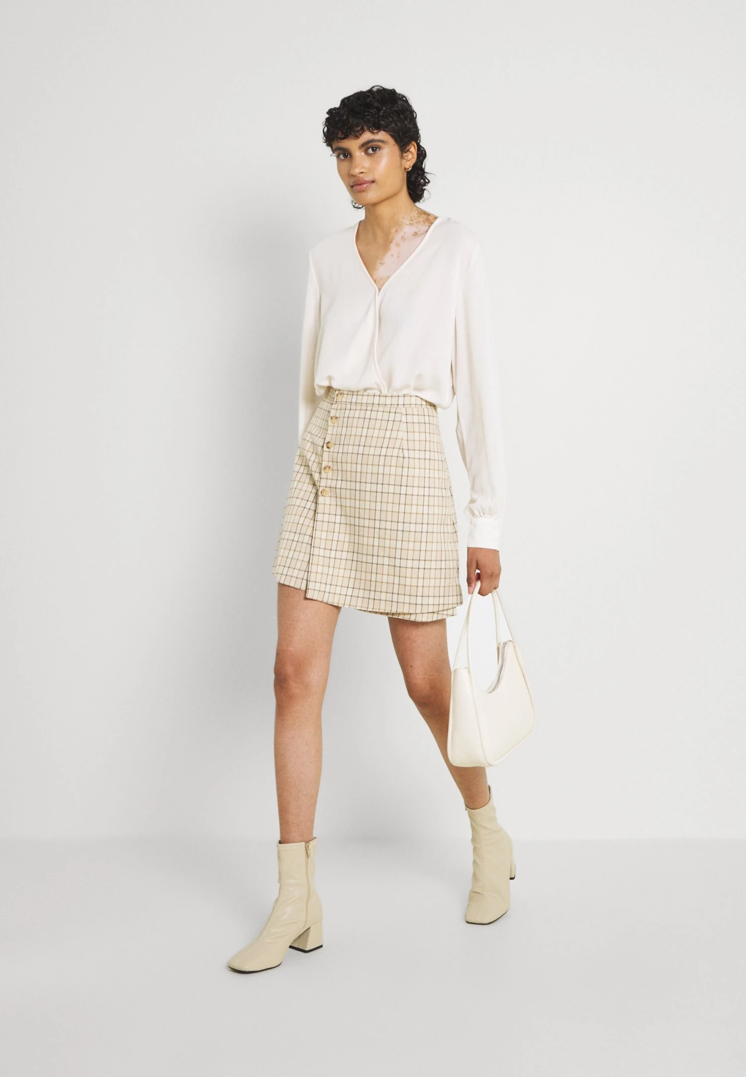 Vila Vinalu- Blusa - Birch - Imagen 2