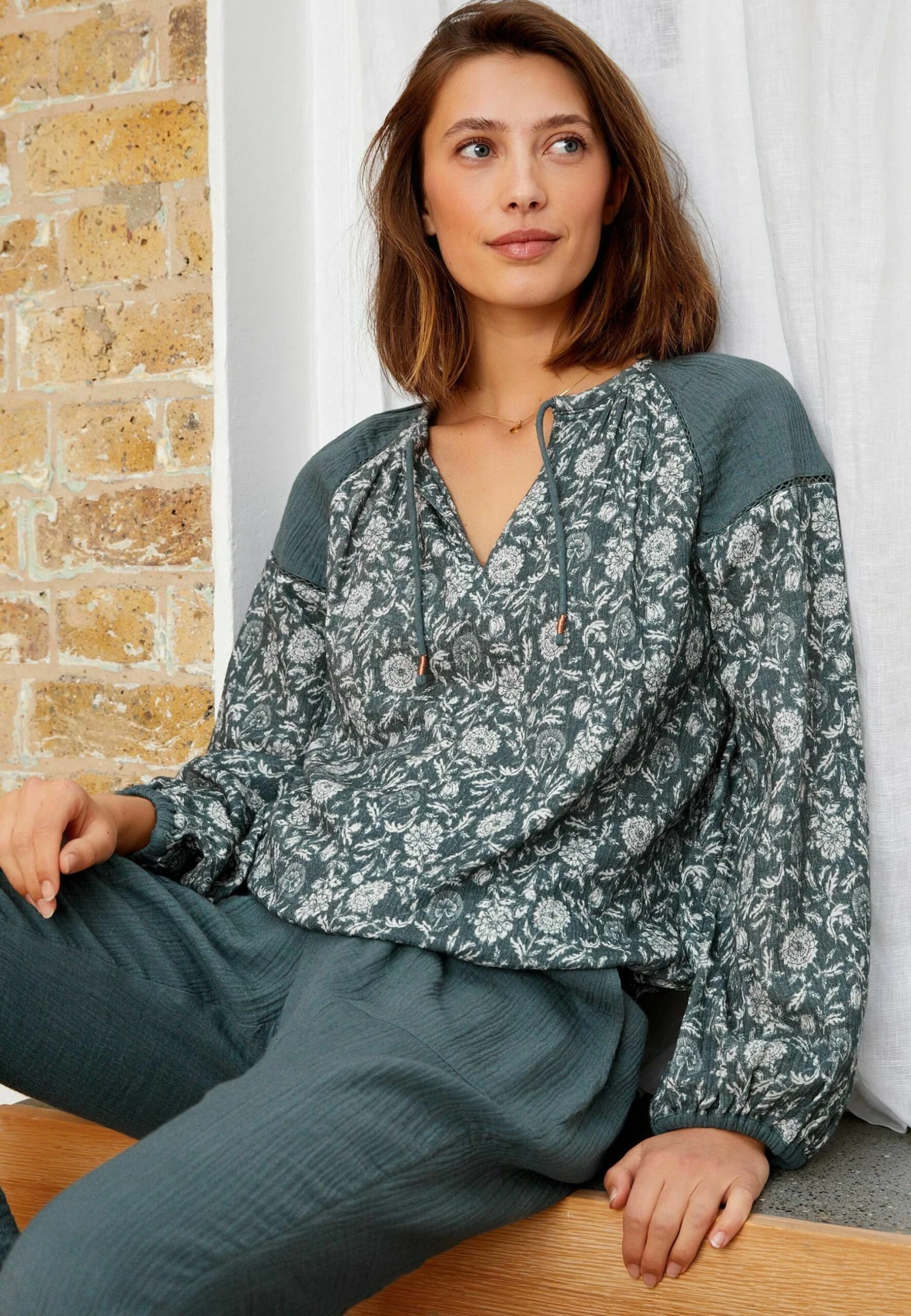 Next Crinkle Bubble Hem Long Sleeve Standard - Blusa - Green - Imagen 5