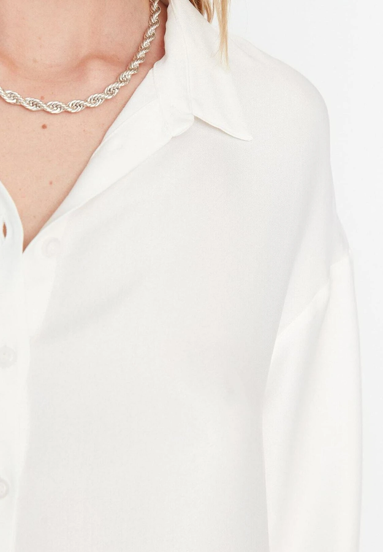 Trendyol Camisa - Ecru - Imagen 2