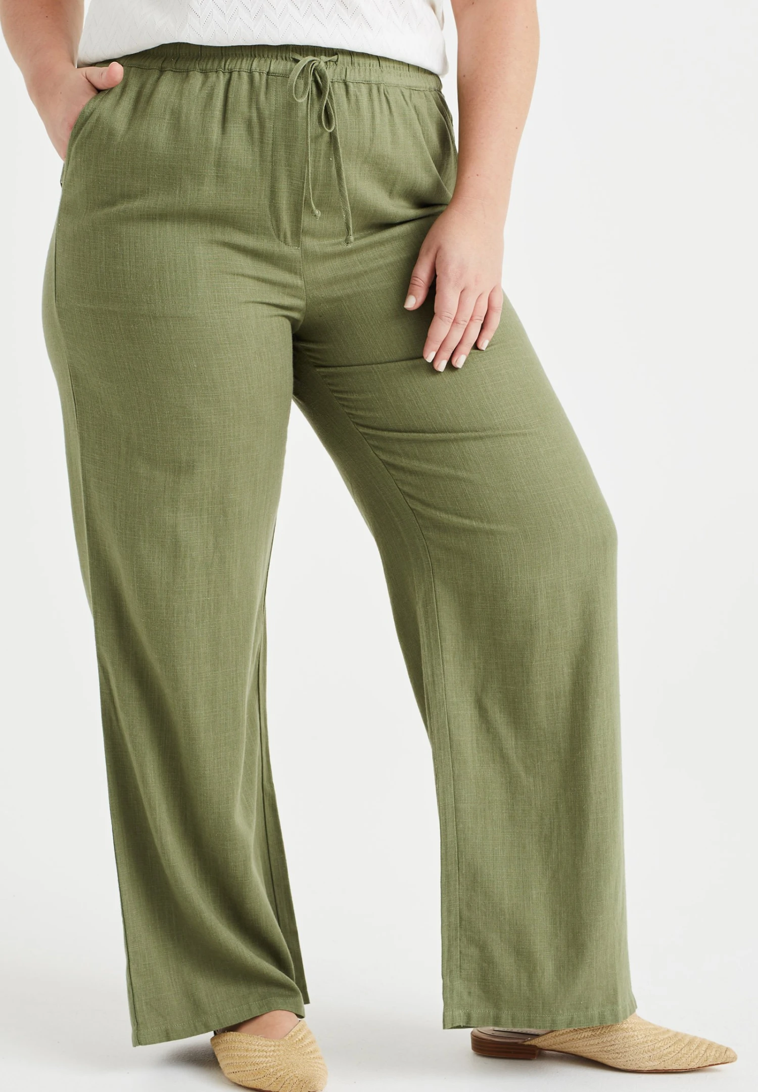 WE FASHION Curve - Pantalones - Green