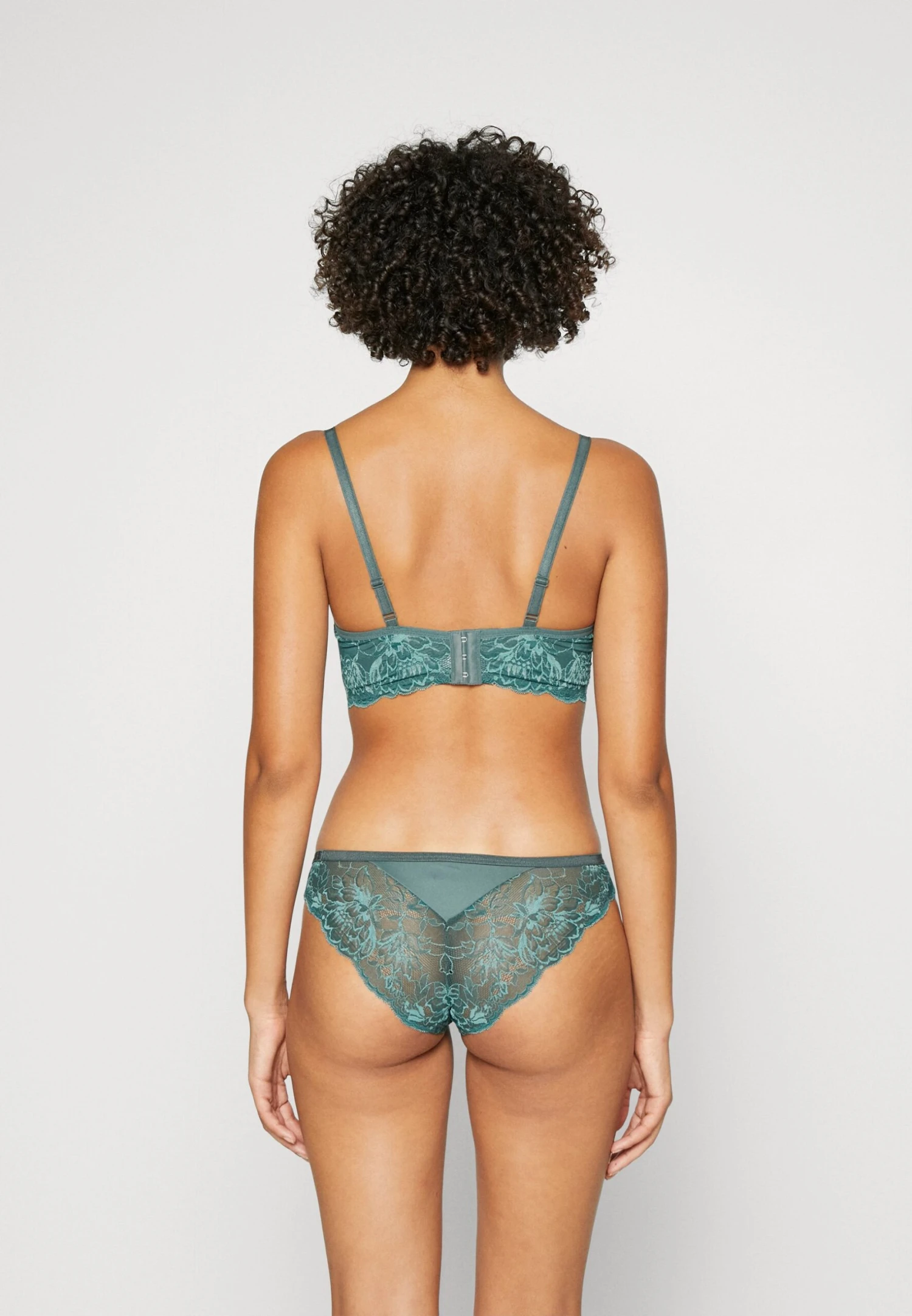 Triumph Amourette Charm Brazilian - Braguitas - Smoky Green - Imagen 3