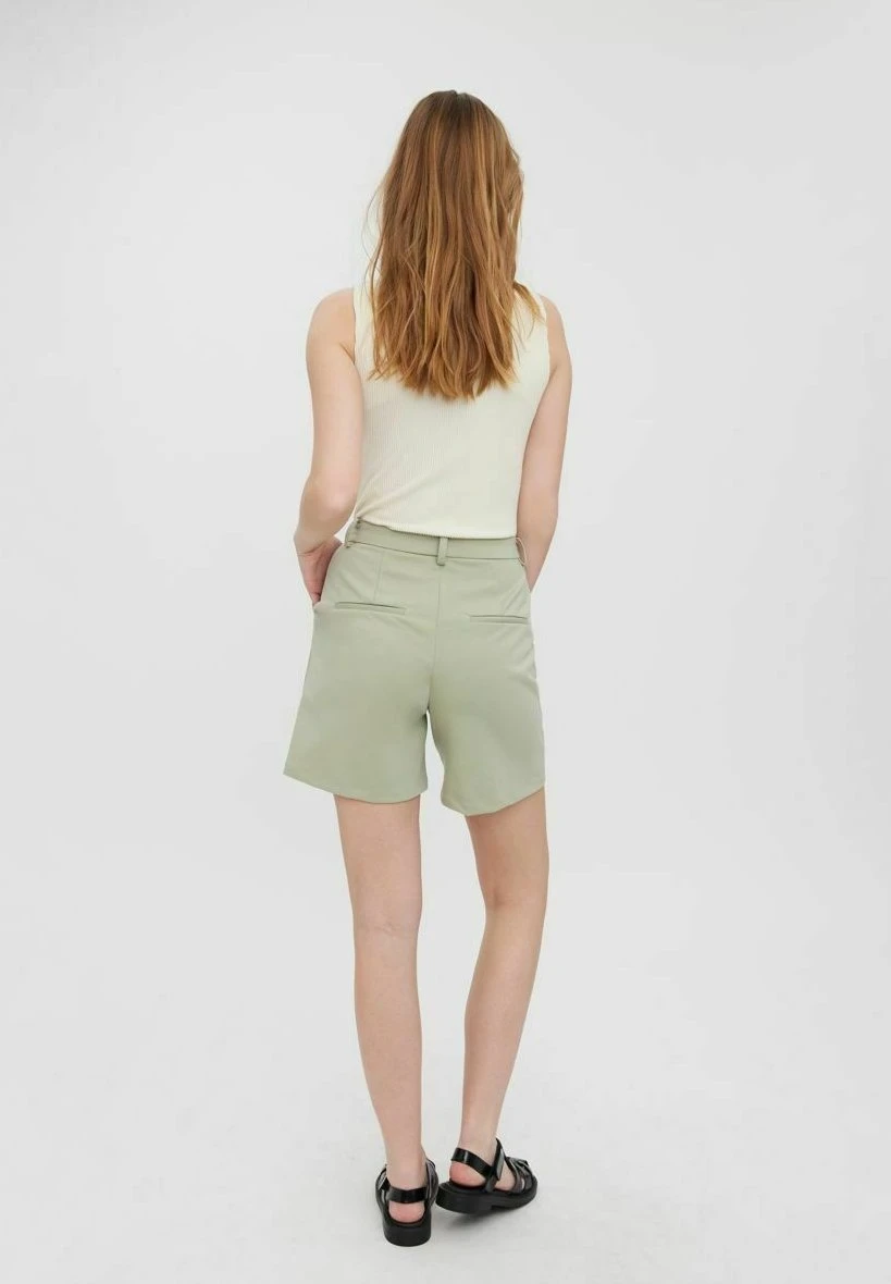 Vero Moda Shorts - Desert Sage - Imagen 3