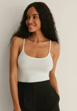 NA-KD Mit Spaghetti-Trägern - Camiseta Interior - Offwhite