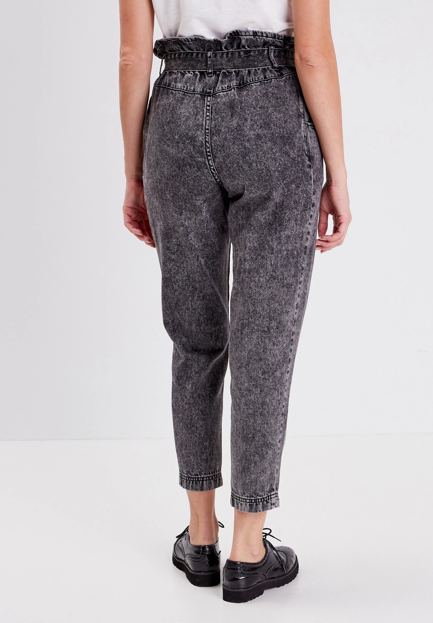 Slouchy Mit Gürtel - Vaqueros Boyfriend - Denim Snow Noir - Imagen 3