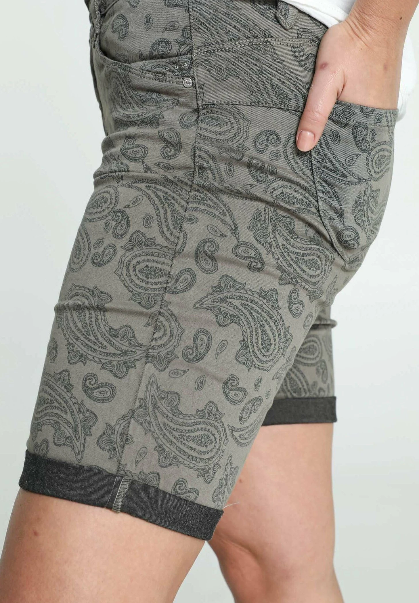 Avec Imprimé Et Poches - Shorts Vaqueros - Khaki - Imagen 6