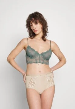 Marks & Spencer Wildblooms 3 Pack - Braguitas - Opaline