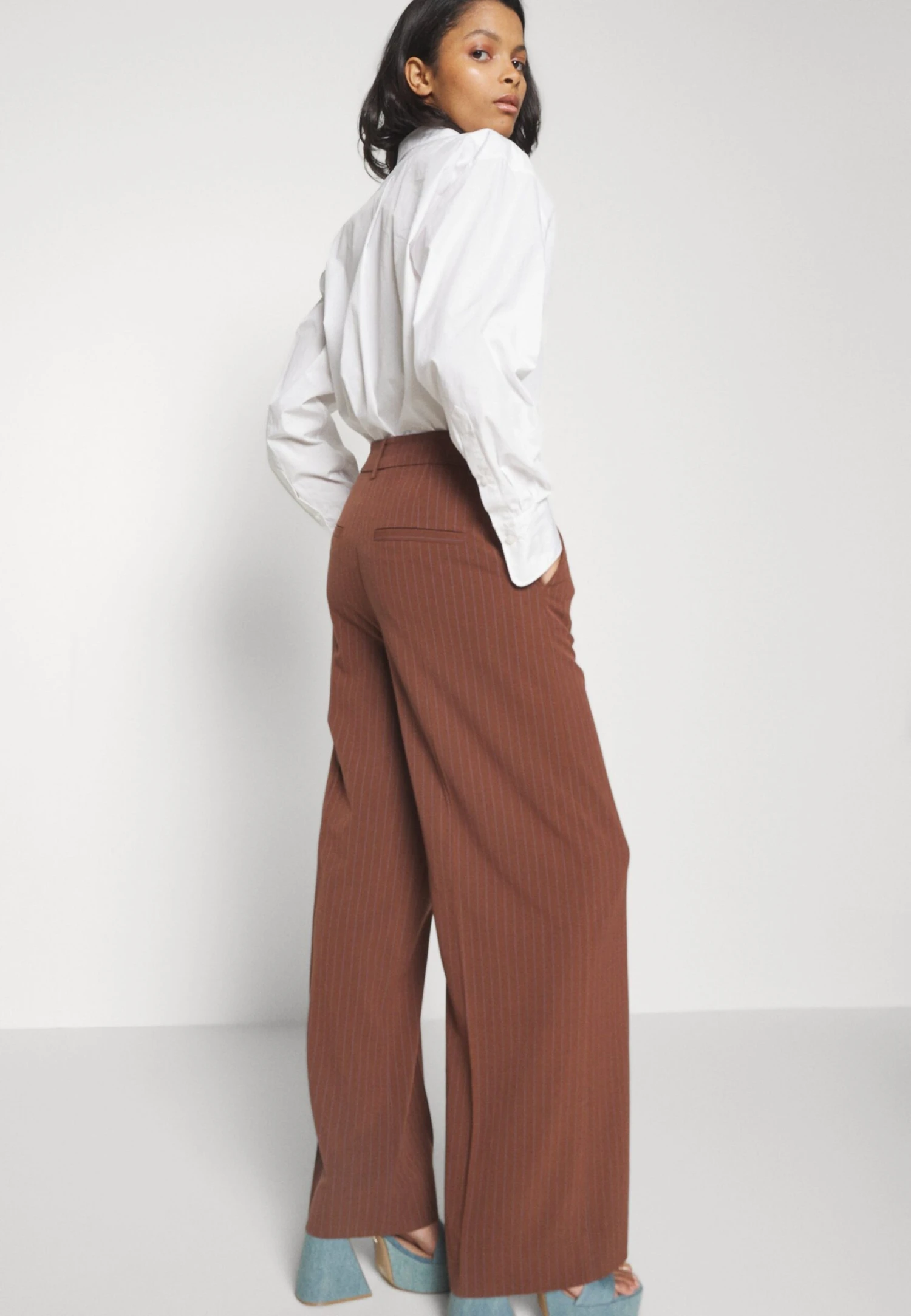 B.young Dantax Pants- Pantalones - Chicory Coffee Mix - Imagen 6