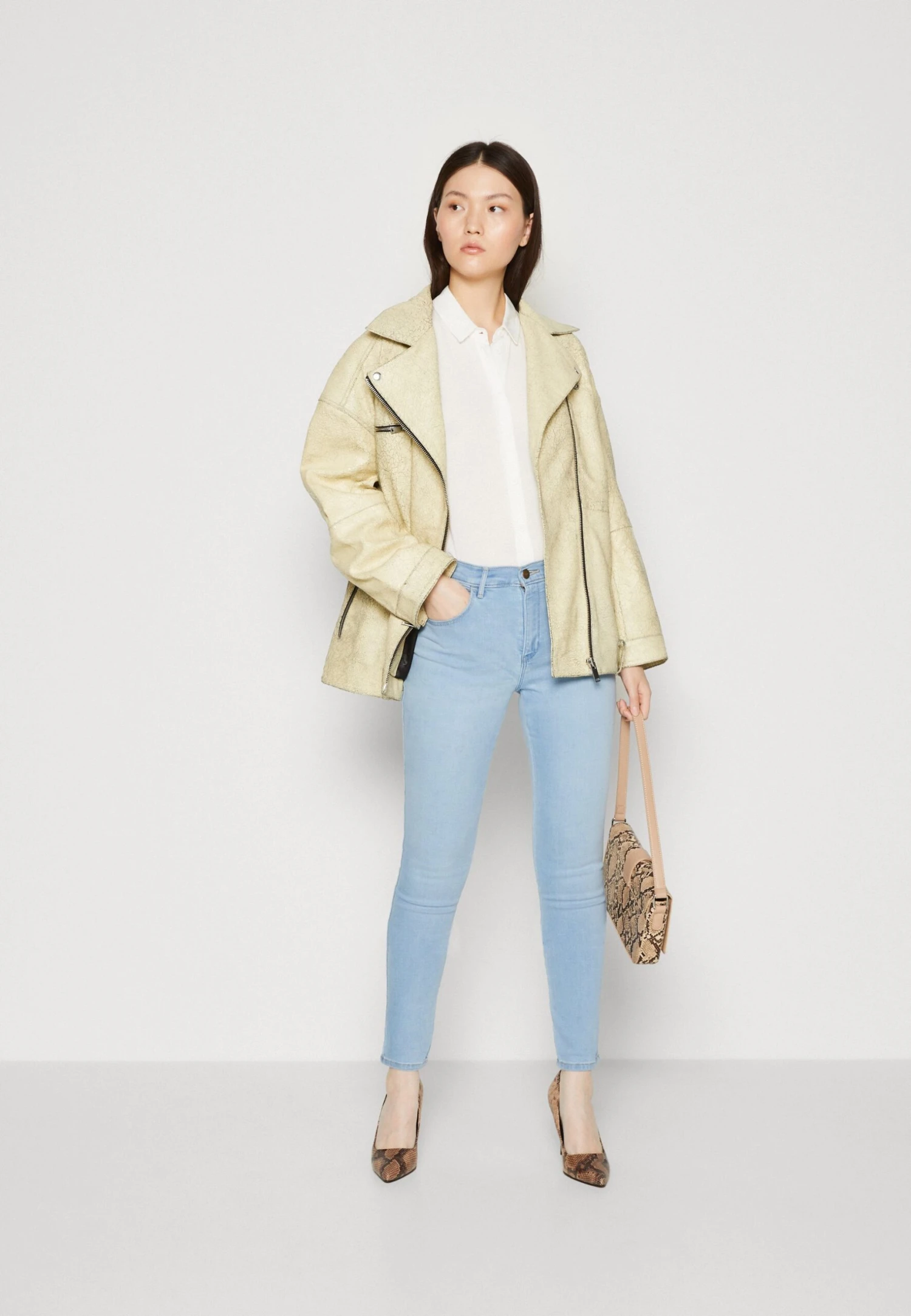 Wrangler High Skinny - Vaqueros Pitillo - Calista - Imagen 2