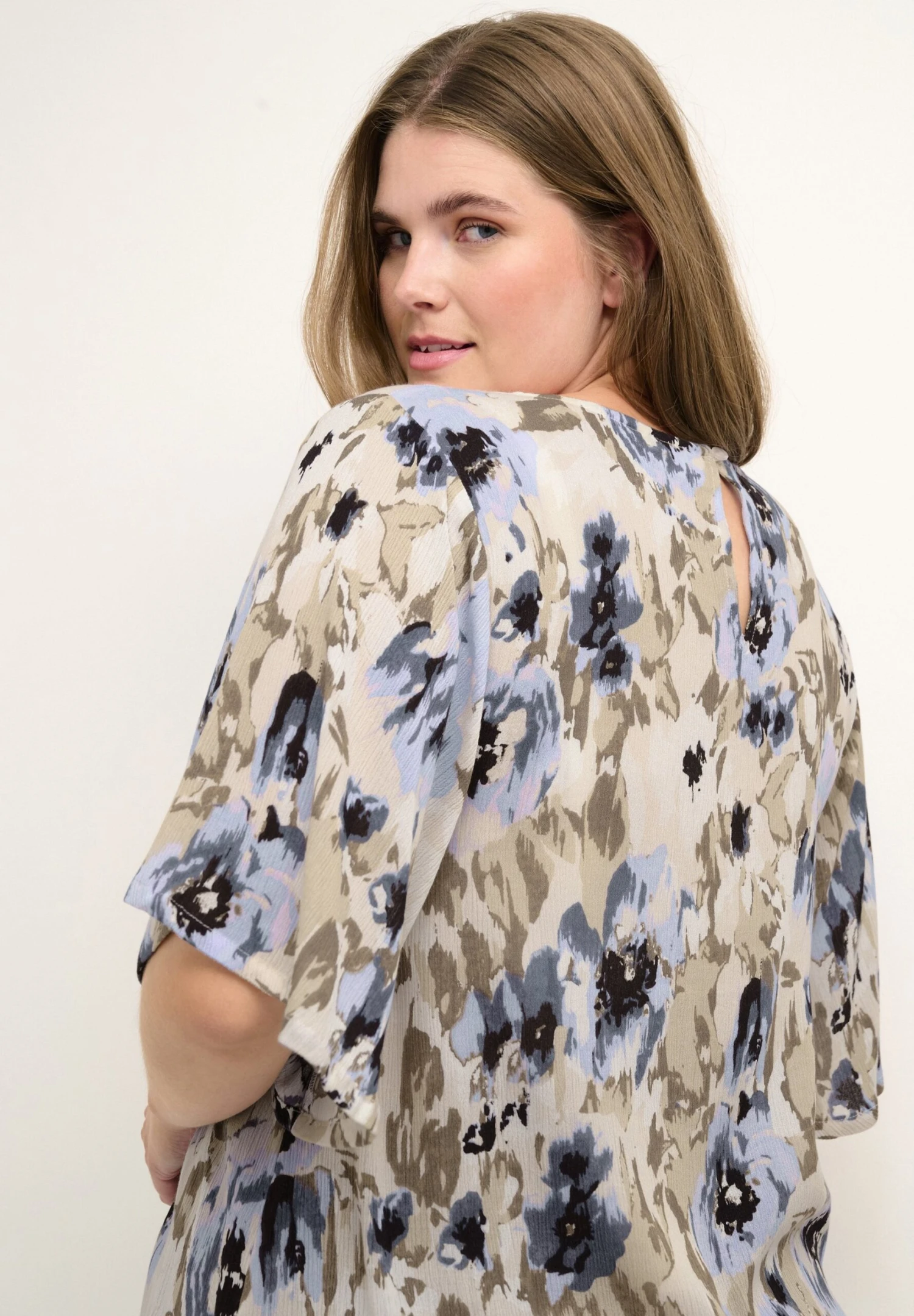 Kcriona Ami- Blusa - Grapemist Lizard Flower Print - Imagen 4