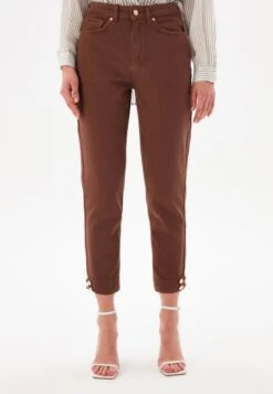 Button Detailed - Vaqueros Boyfriend - Brown