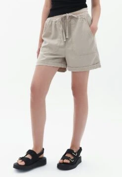 Mini With Waist Detail - Shorts - Oxford Tan