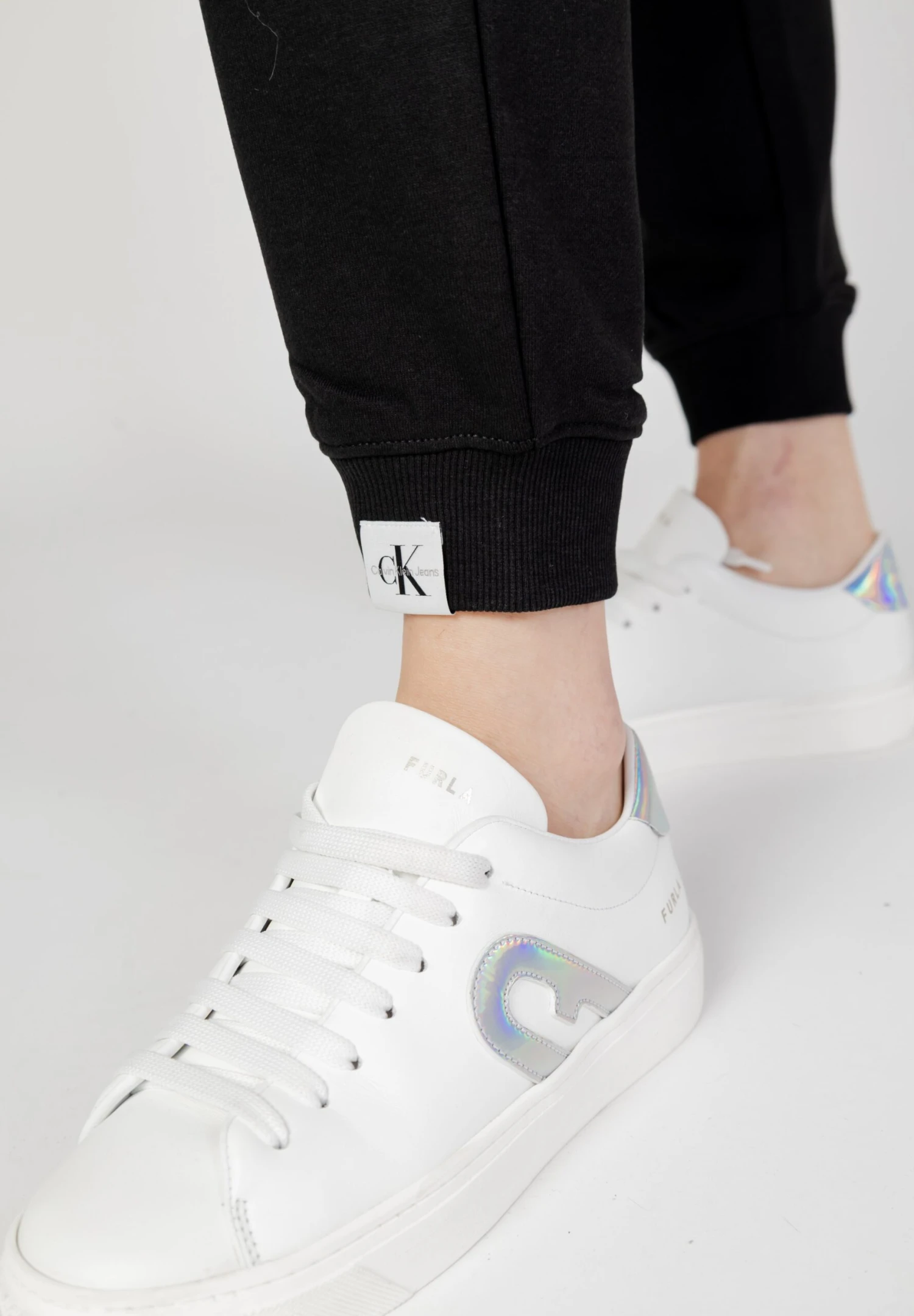 Calvin Klein Jeans Tab Jog- Pantalones Deportivos - Black - Imagen 6