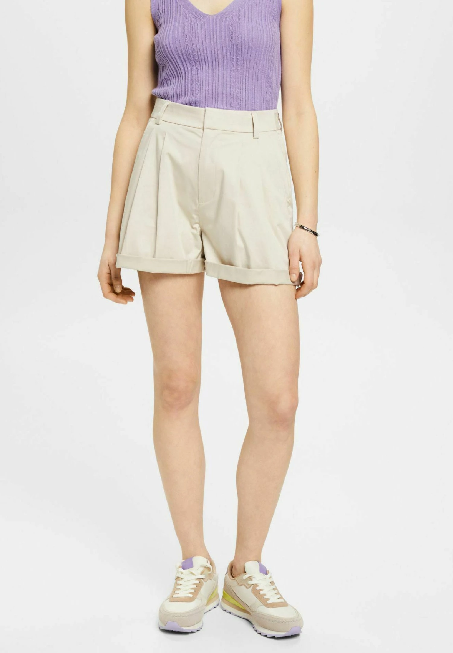 ESPRIT Shorts - Light Taupe