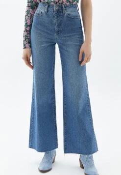 Vaqueros A Campana - Mid Denim