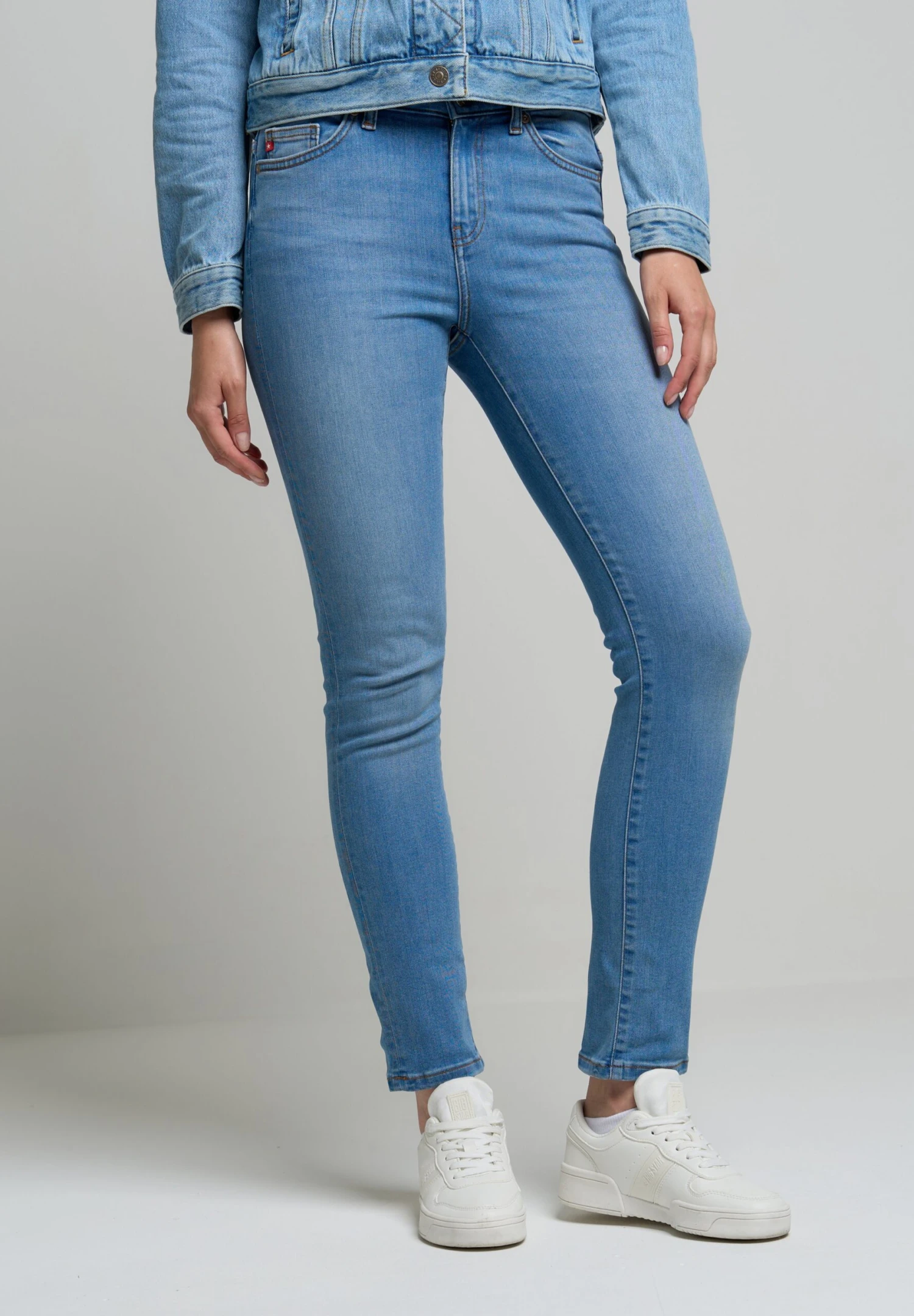 BIG STAR Adela- Vaqueros Slim Fit - Hellblau - Imagen 4