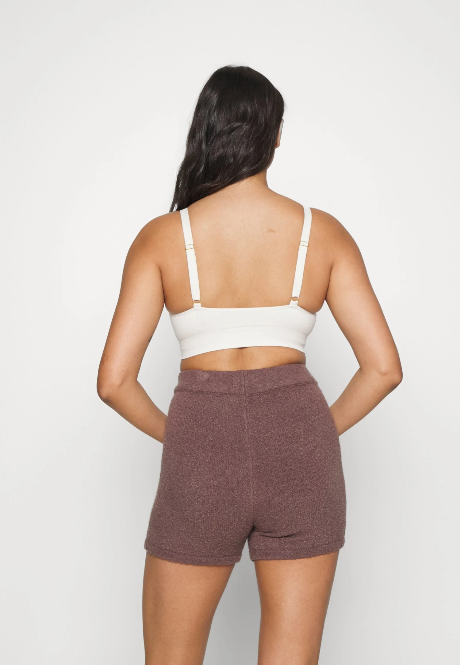 Keyhole Crop- Top - Cream - Imagen 3