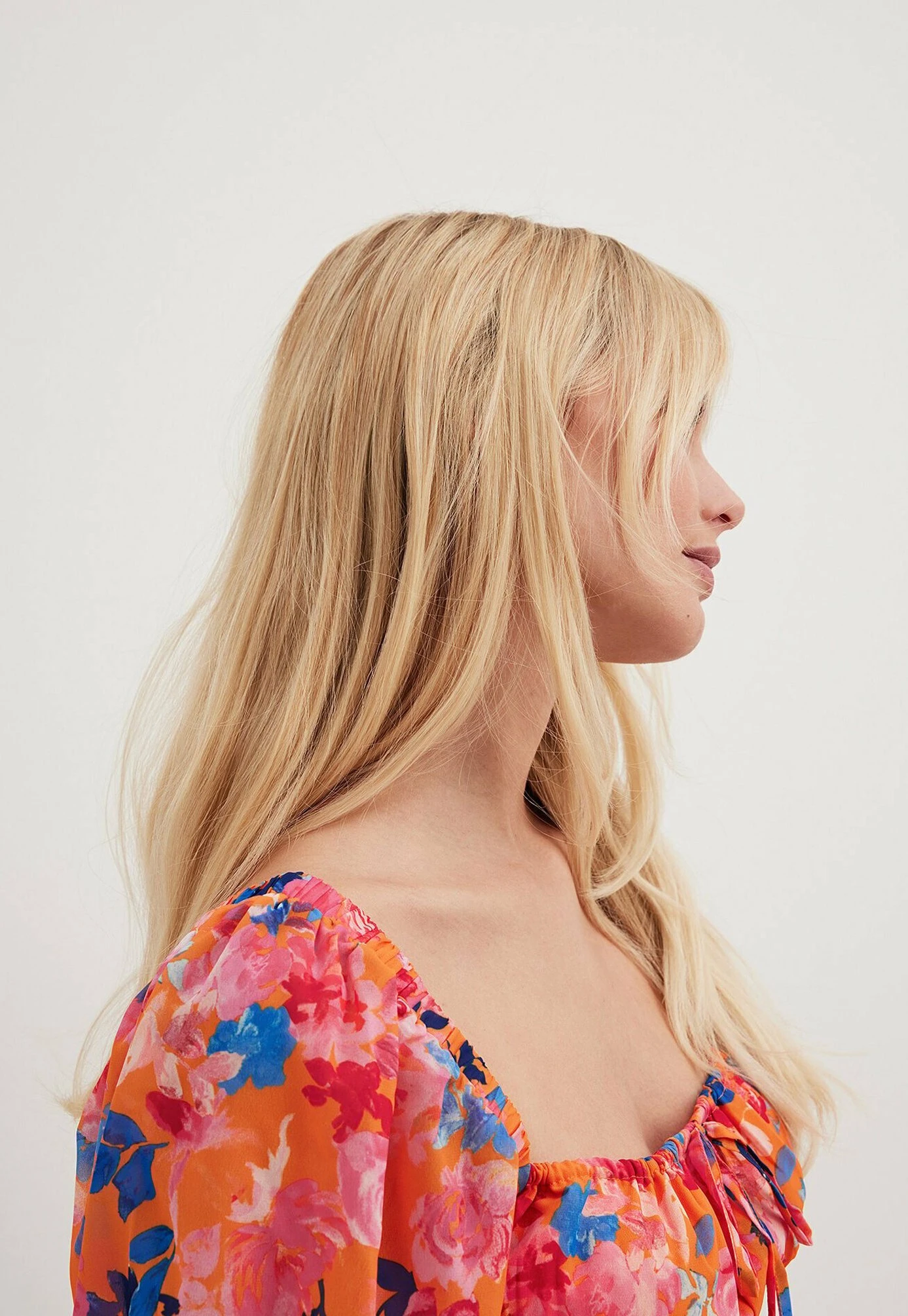 NA-KD GerafftesMit Schnürung Vorne - Blusa - Flower - Imagen 3