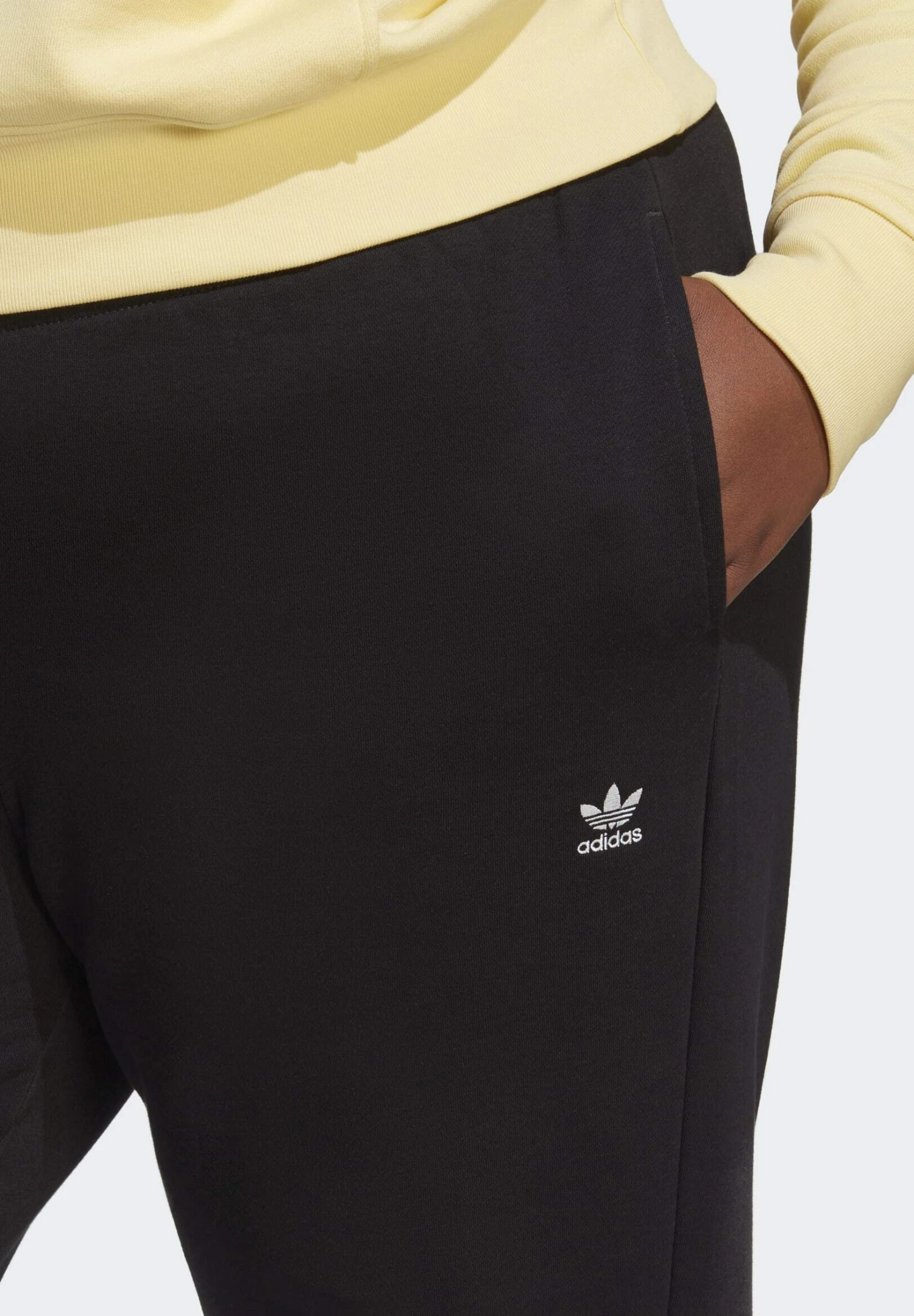 Adidas Originals Essentials- Pantalones Deportivos - Black - Imagen 3