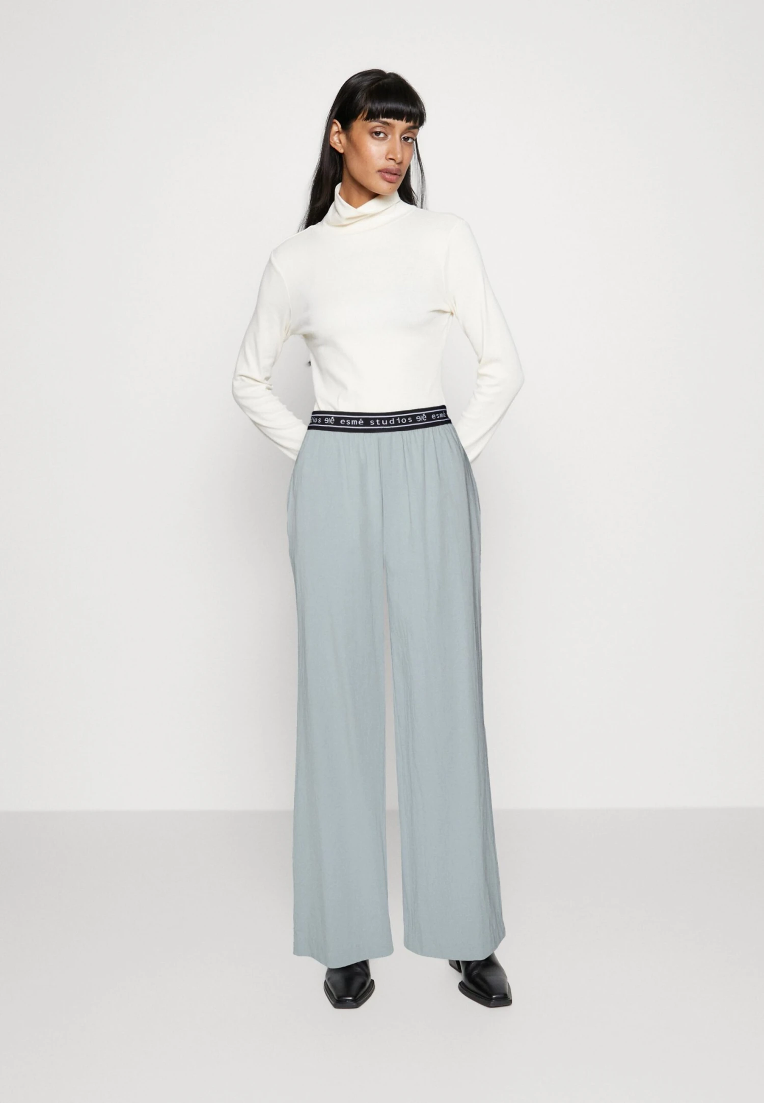 Esmé Studios Ruby Pants - Pantalones - Blue Fog - Imagen 2