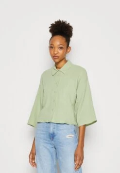 Vero Moda Vmnatali Crop Shirt - Camisa - Reseda