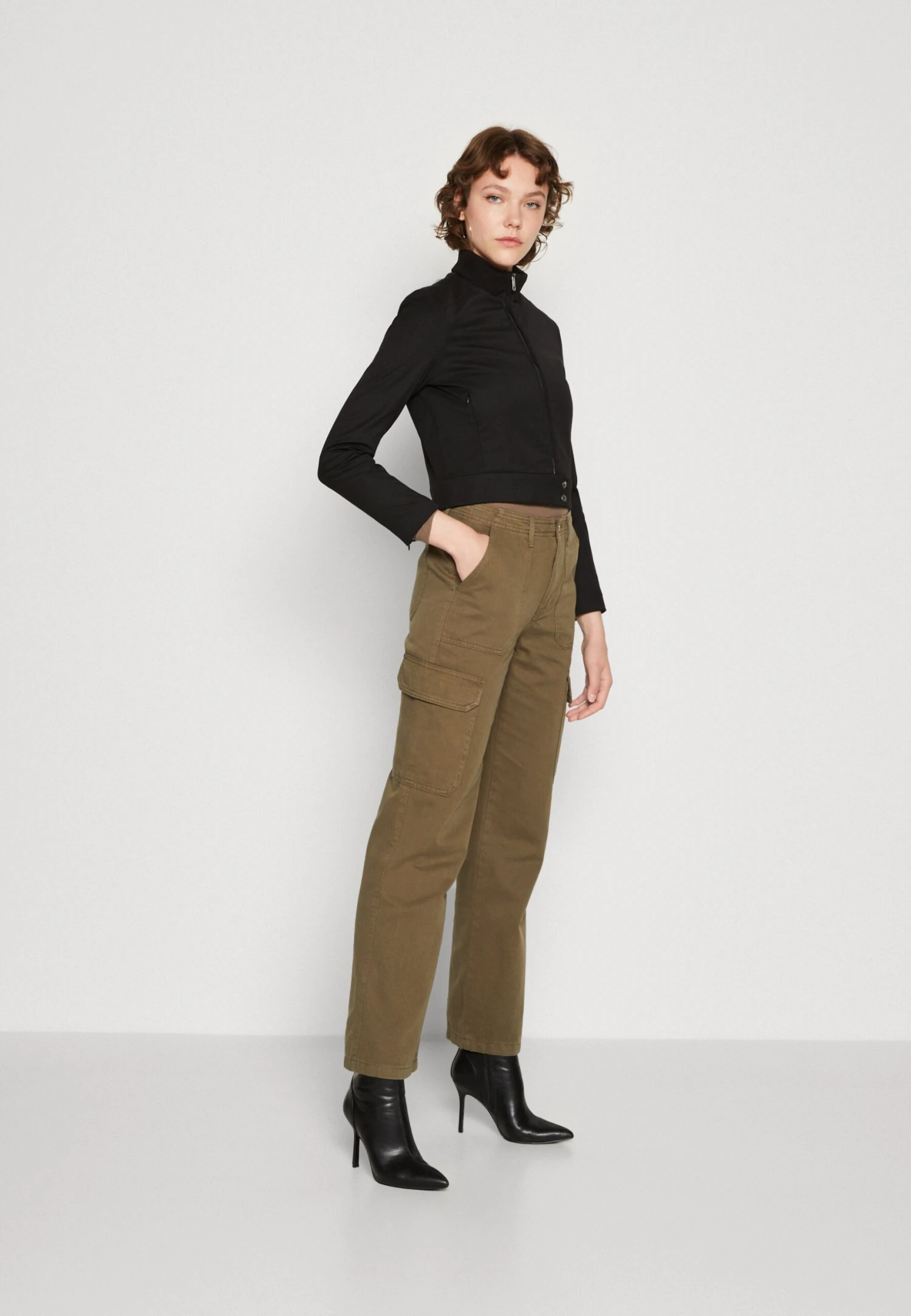 ONLY Onlmalfy Pant - Pantalones Cargo - Kalamata - Imagen 2