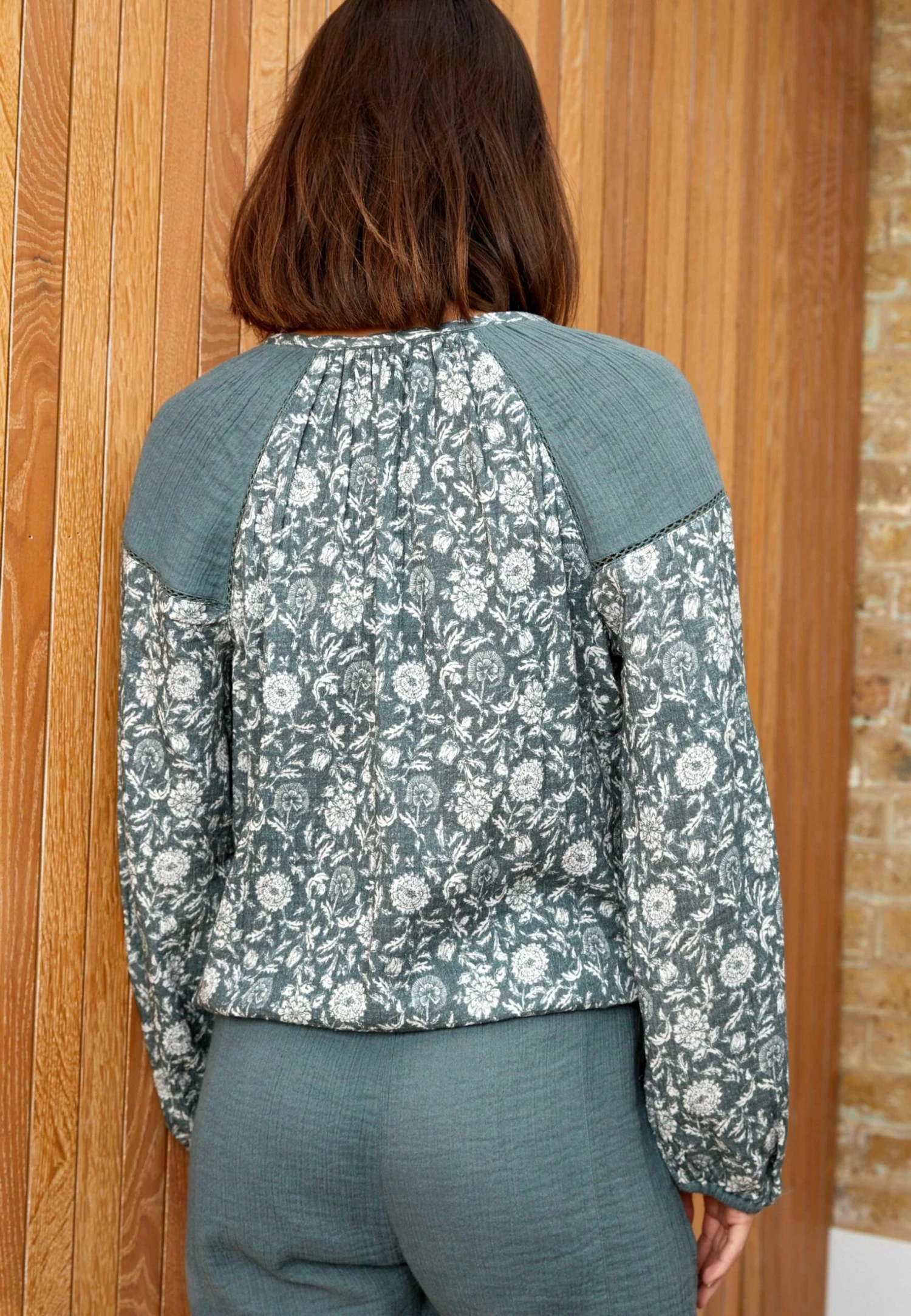 Next Crinkle Bubble Hem Long Sleeve Standard - Blusa - Green - Imagen 2