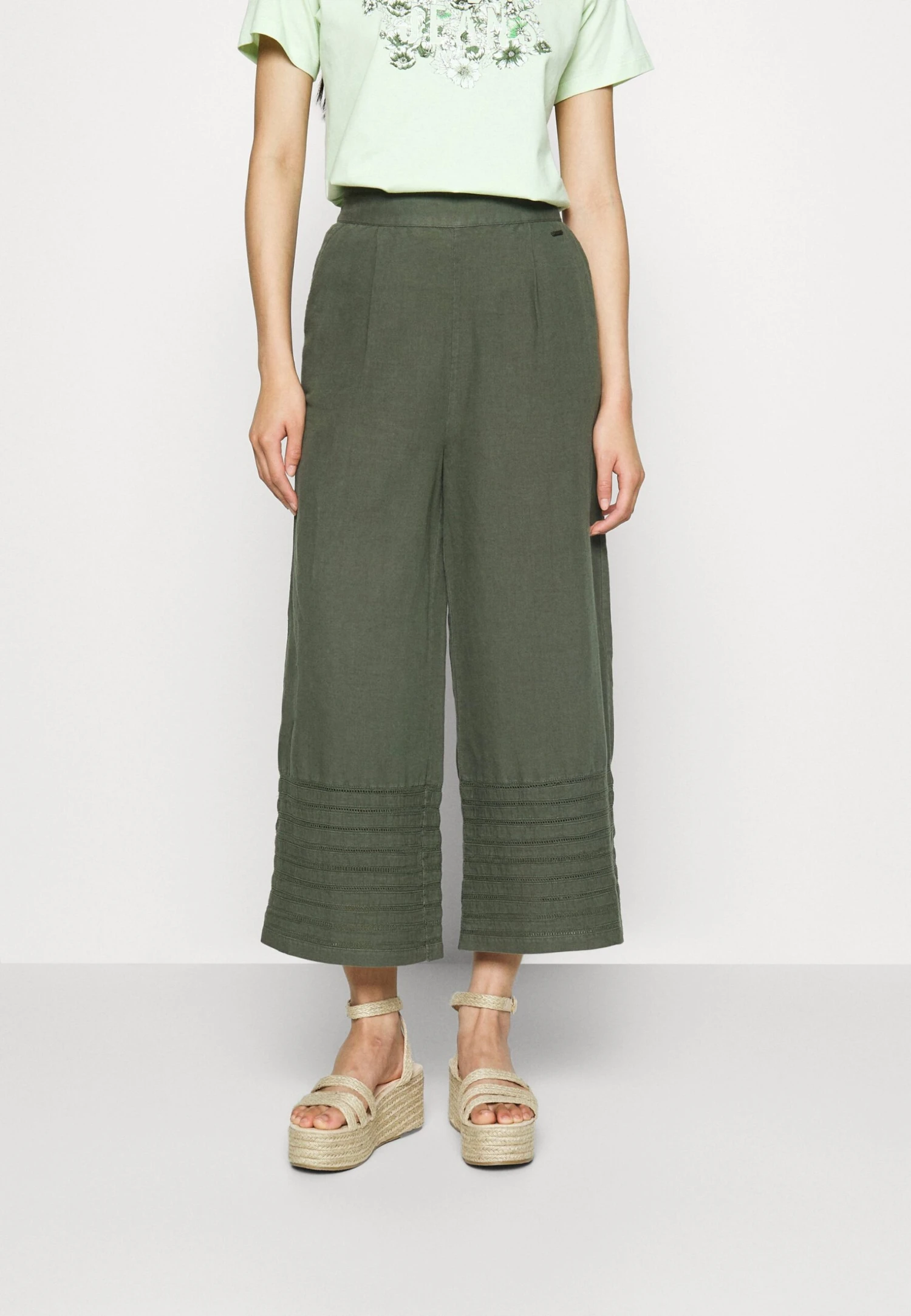 Pepe Jeans Feva - Pantalones - Olive