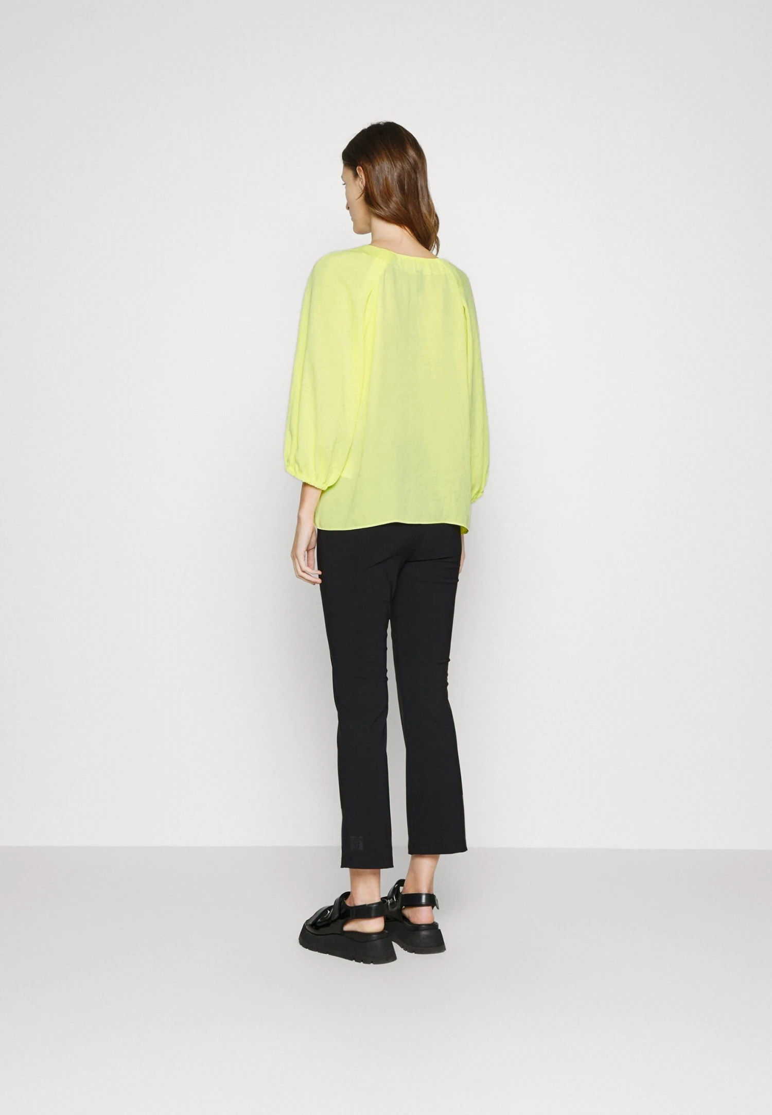 MARC CAIN Blusa - Soft Lemon - Imagen 3