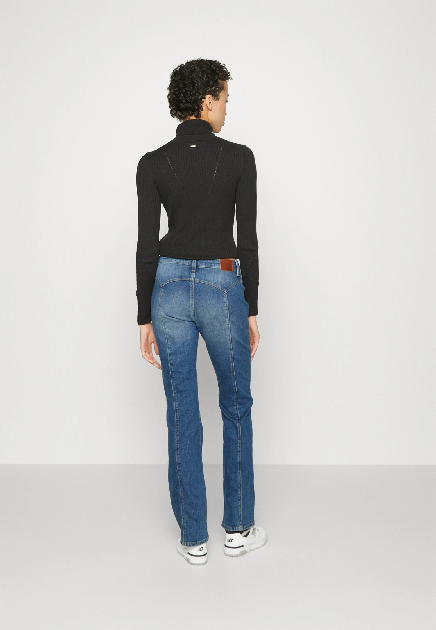 Pepe Jeans Lennox Noughties - Vaqueros Bootcut - Denim - Imagen 4