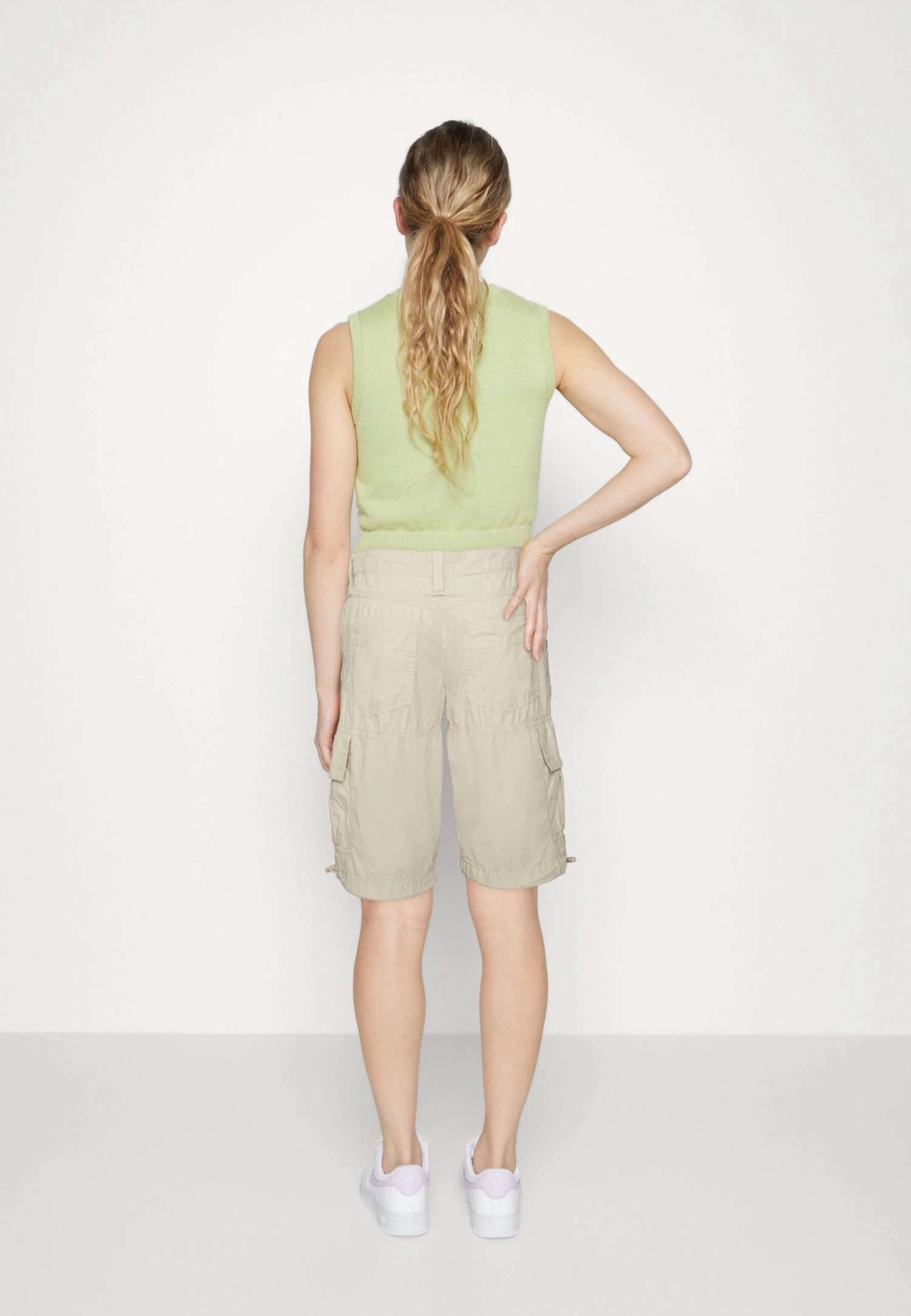 BDG Urban Outfitters Board - Shorts - Cream - Imagen 3