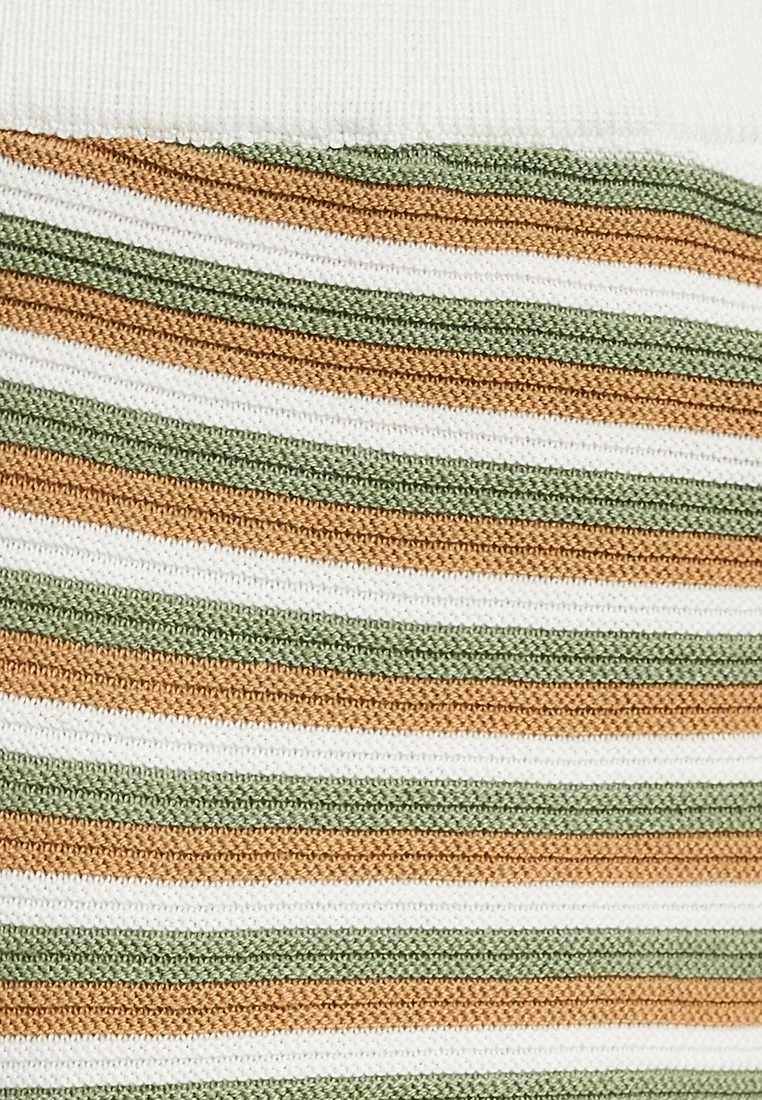 Calli Pia- Shorts - Knit Stripe - Imagen 6