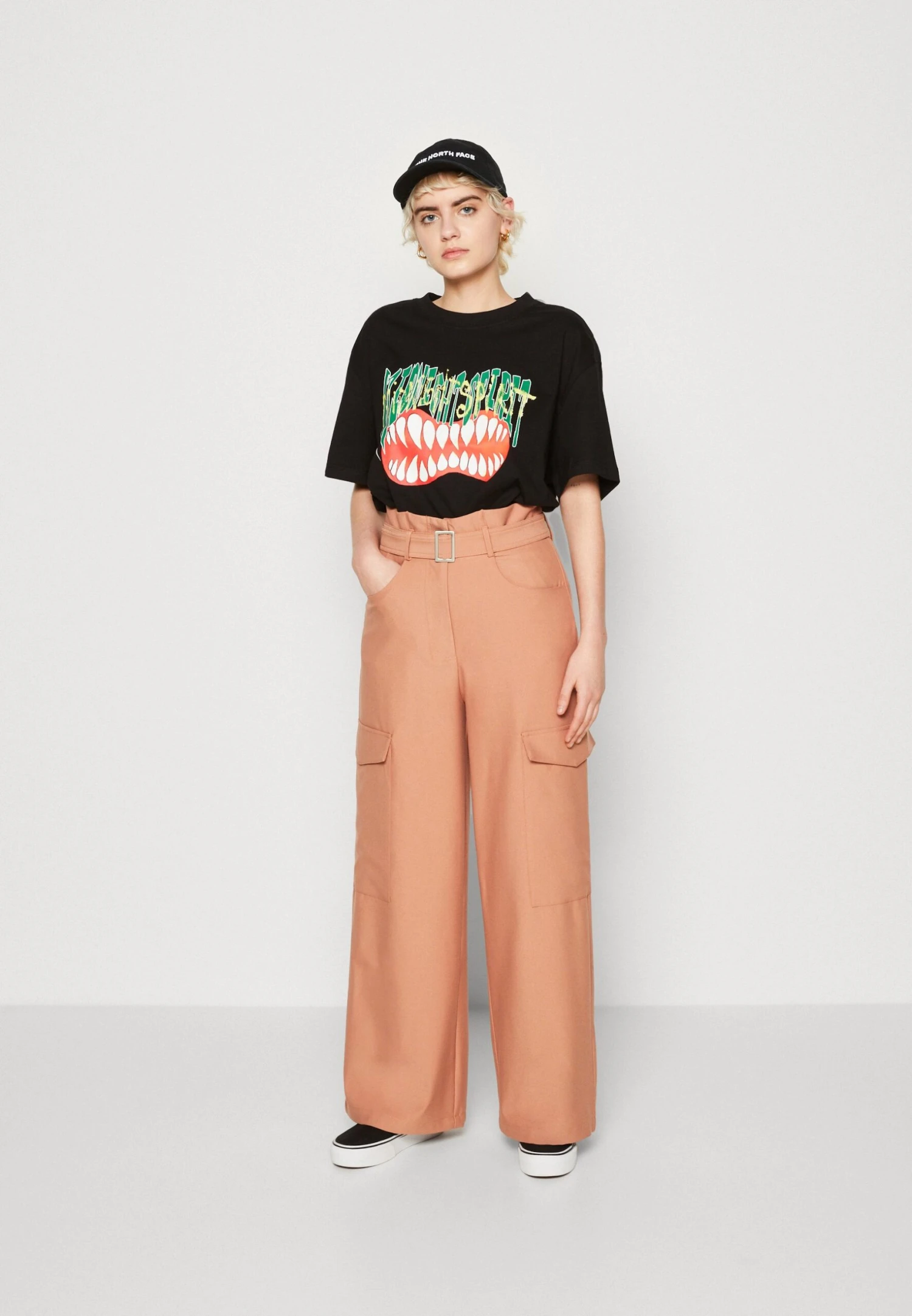 Paper Bag Trousers - Pantalones Cargo - Coral - Imagen 2