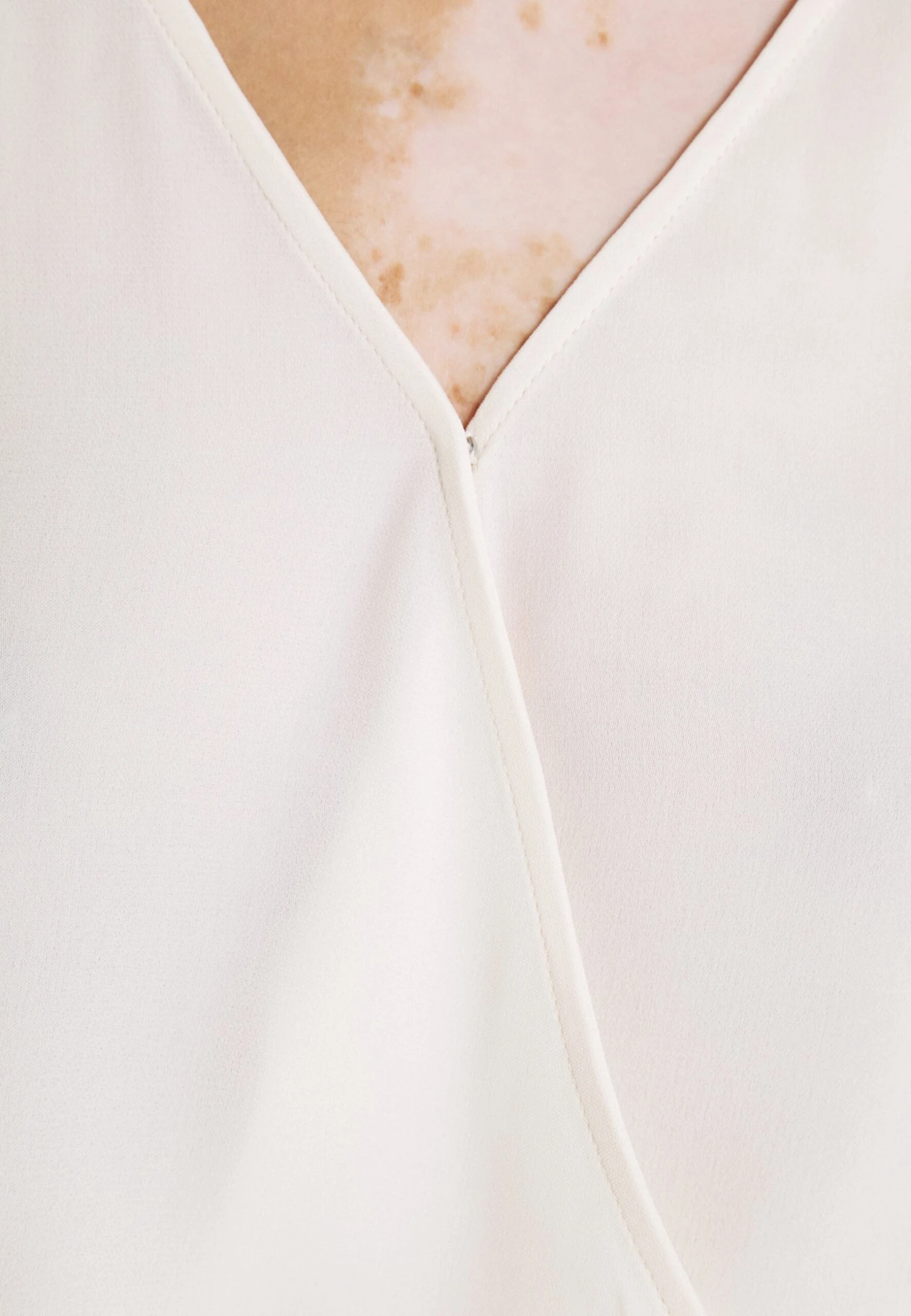 Vila Vinalu- Blusa - Birch - Imagen 6