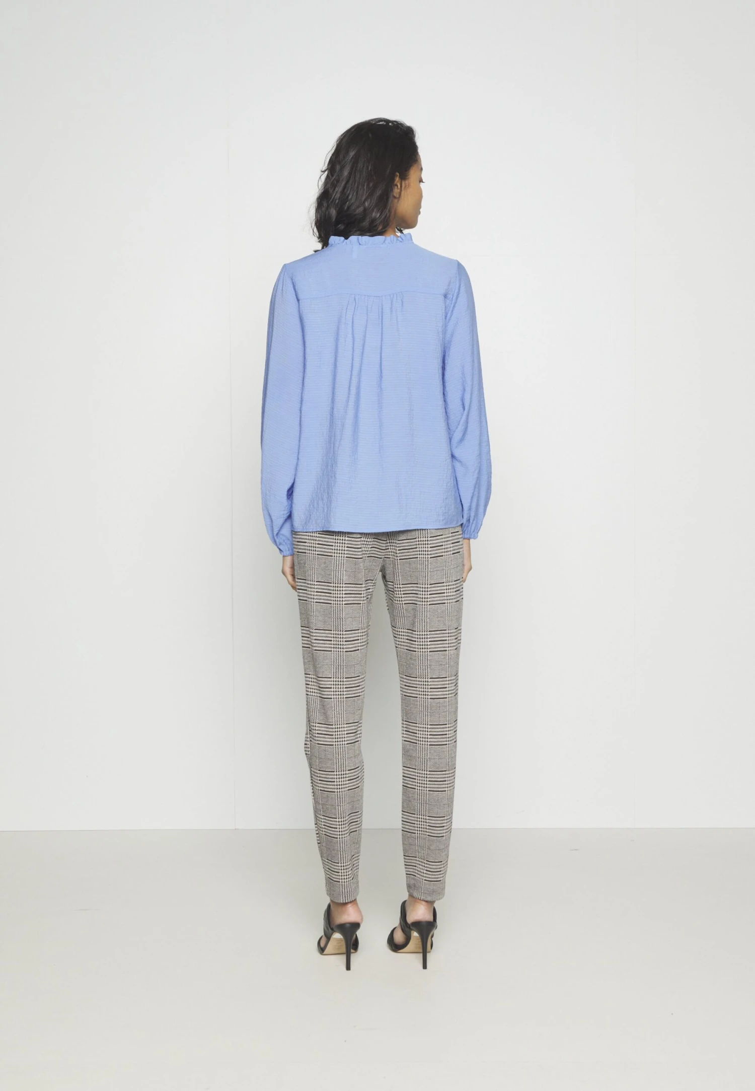 B.young Gunva - Camisa - Provence - Imagen 4